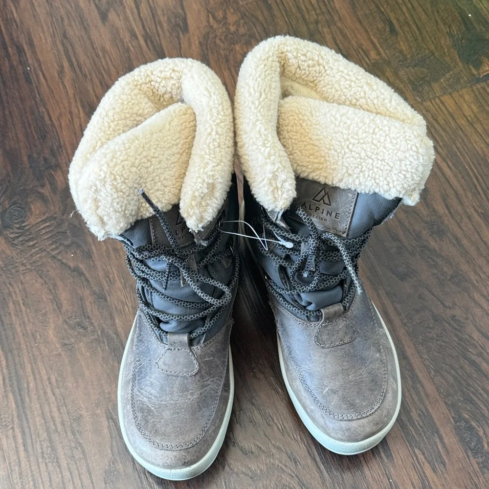 Alpine Design NEW Leather Gray Winter Waterproof Boots, Women’s Size 8.5 - Picture 4 of 16